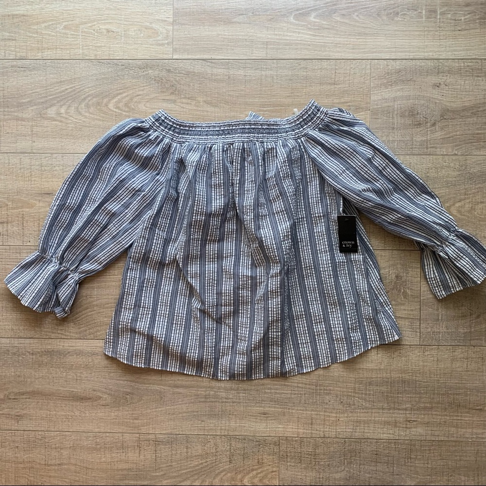 New crown & ivy blouse